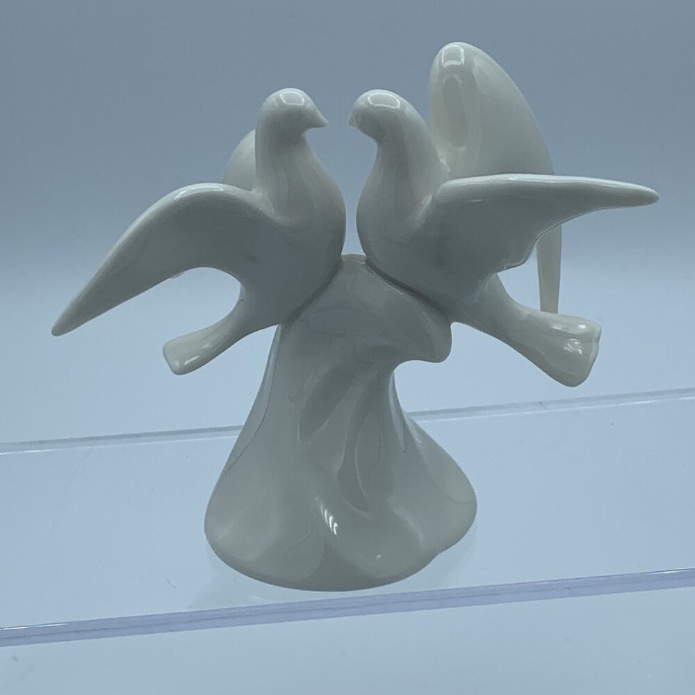 Ceramic Dove Figurine - Peaceful Design - C&R Unique Ornaments, Inc. (2001)